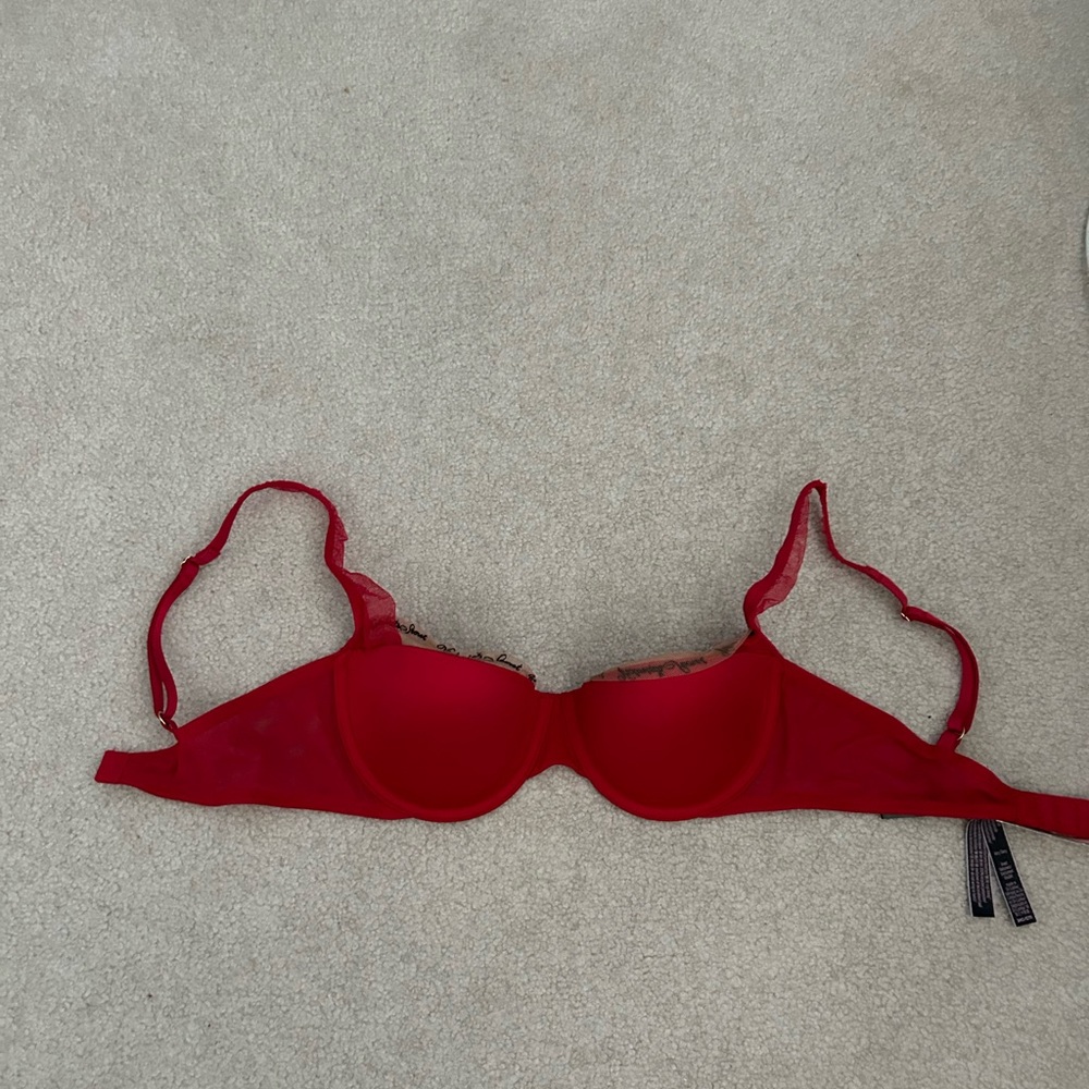 Victoria’s Secret bra